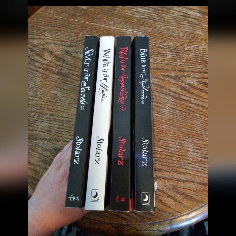 Book bundle - Picture 10 of 11